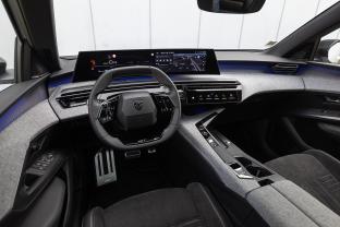 Photo import PEUGEOT 3008 GT HYBRID 145 eDCS6