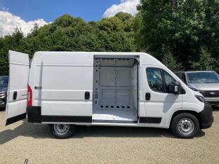 Photo import PEUGEOT BOXER 335 L2H2 2.2 BlueHDI 140 BVM