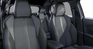 Photo import PEUGEOT 2008 HYBRID 145 e-DSC6 GT