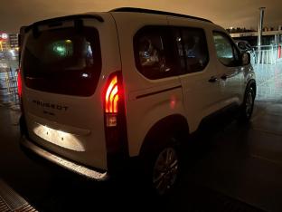 Photo import Peugeot Rifter BlueHdi 100 Allure 5 places