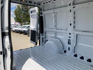 Photo import PEUGEOT BOXER 333 L2H2 2.2 BlueHDI 140 BVM