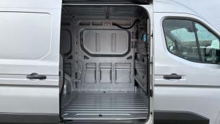 Photo import RENAULT MASTER 3.5T L2H2 BluedCi 170 BVA EXTRA
