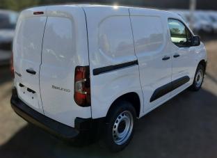 Photo import CITROEN BERLINGO VAN 1.5 BlueHDI 130 EAT8 TAILLE M 3 places
