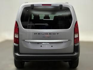 Photo import Peugeot Rifter BlueHdi 130 Allure EAT8 Business N1 5 places