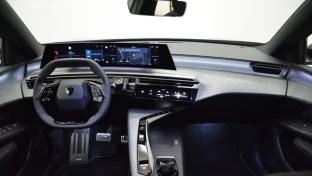 Photo import PEUGEOT 5008 hybrid 145 e-DSC6 GT + Pack 360° + toit ouvrant
