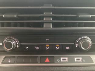 Photo import PEUGEOT EXPERT Cabine Approfondie 2.0 BlueHdi 180 EAT8 taille XL 5 places