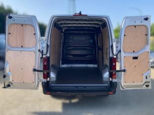 Photo import RENAULT MASTER 3.5T L2H2 Blue dCi 170 BVA EXTRA + int bois + attelage