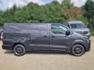 Photo import CITROEN JUMPY 2.2 BlueHDI 180 EAT8 taille XL