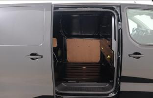 Photo import PEUGEOT EXPERT 2.2 BlueHdi 180 EAT8 taille XL 3 places
