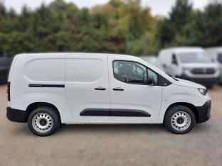 Photo import CITROEN BERLINGO VAN 1.5 BlueHDI 130 EAT8 TAILLE XL 3 places