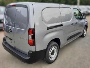 Photo import CITROEN BERLINGO VAN 1.5 BlueHDI 130 EAT8 TAILLE XL 3 places